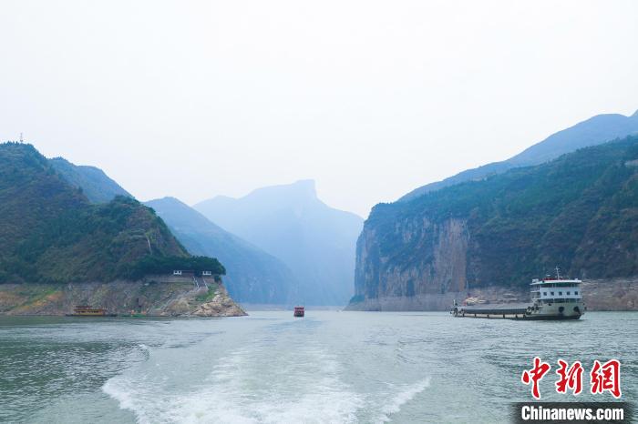 一場巡河“找茬”行動，何以巡出碧水東流的長江？