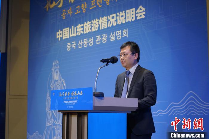 中國(guó)駐首爾旅游辦事處主任張若愚致辭。　劉旭 攝