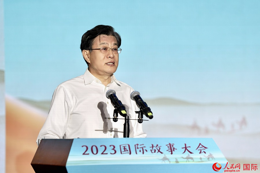 中國人民對外友好協(xié)會副會長李?？罗o。人民網(wǎng) 盧鵬宇攝