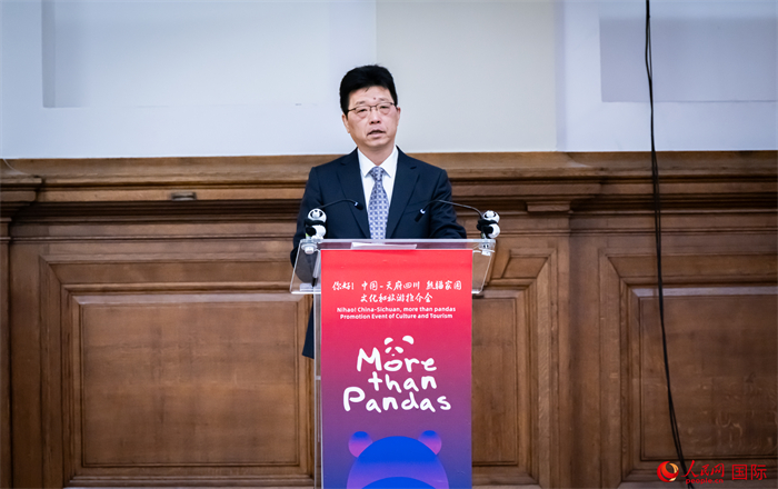 中國駐英國大使館公使趙飛致辭。人民網(wǎng) 郭錦標(biāo)攝