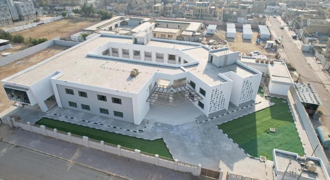 中國(guó)電建承建了679所伊拉克示范學(xué)校。圖為已經(jīng)竣工的伊拉克瓦西特省第20號(hào)學(xué)校。趙沖攝 中國(guó)電建供圖
