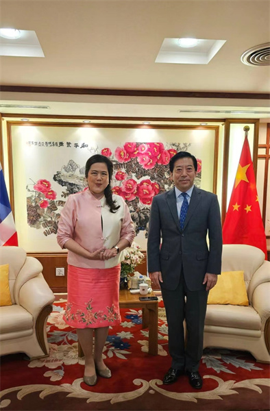 中國(guó)駐泰國(guó)大使會(huì)見(jiàn)泰國(guó)民聯(lián)廳候任廳長(zhǎng)。中國(guó)駐泰國(guó)大使館供圖