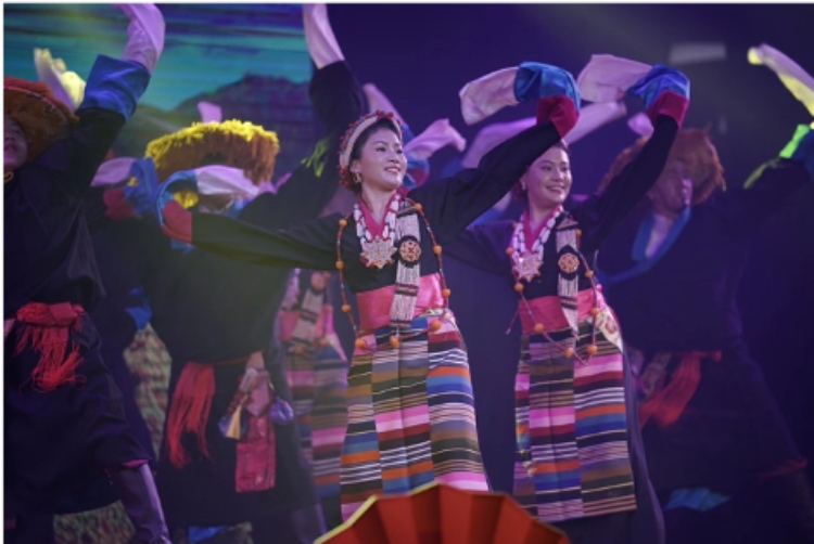 圖為2024“歡樂春節(jié)”中泰互致新春賀辭活動現(xiàn)場。 中國駐泰國大使館文化處供圖