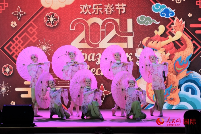 活動現(xiàn)場的精彩演出。于子恒攝