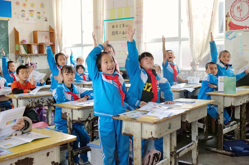 互動(dòng)問(wèn)答環(huán)節(jié)，同學(xué)們正在踴躍答題。