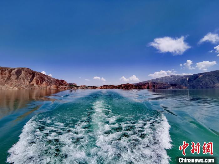 黃河源頭青海實(shí)施水土流失綜合治理、強(qiáng)化水域岸線管理