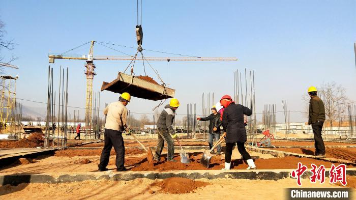 投資建設(shè)項(xiàng)目成青海省吸納農(nóng)牧區(qū)勞動(dòng)力轉(zhuǎn)移就業(yè)重要平臺