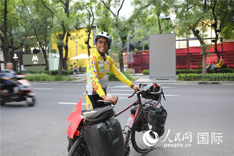 摩洛哥自行車運(yùn)動(dòng)員卡里姆·穆斯塔。人民網(wǎng)記者 翟轉(zhuǎn)麗攝