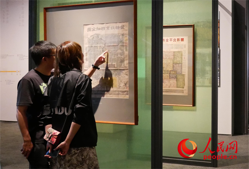 國(guó)際博物館日來(lái)臨之際，觀眾在首都博物館參觀。人民網(wǎng)記者 韋衍行攝