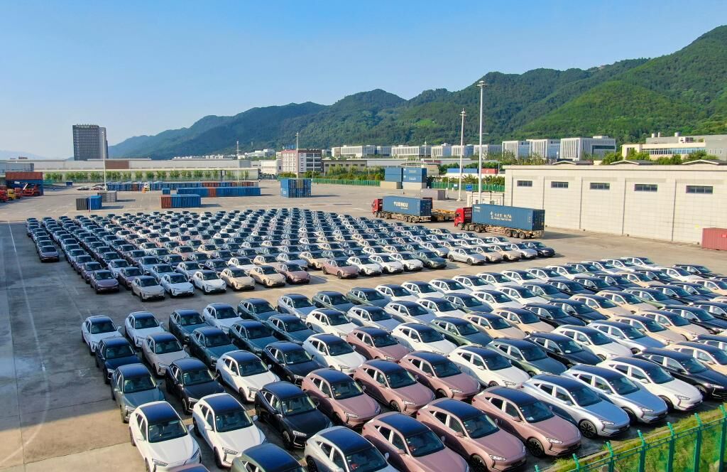 05 重慶整車進(jìn)口口岸。華龍網(wǎng) 通訊員 郭晉 攝
