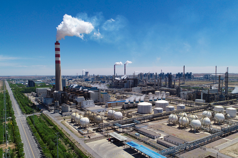 2021年5月16日拍攝的寧夏寧東能源化工基地。