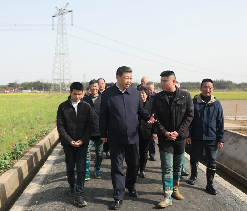 2024年3月19日，習(xí)近平總書(shū)記在湖南常德港中坪村考察。