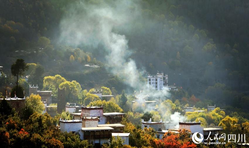 丹巴美景。李永安攝