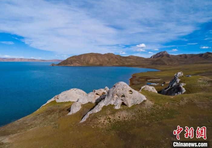 “黃河之源、千湖之縣”青?，敹啵?022年治理草原10萬畝