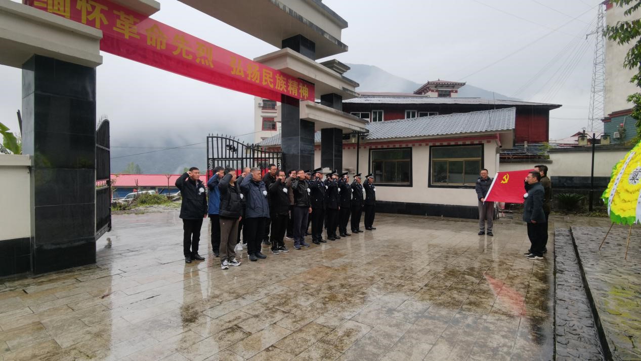 學黨史祭英烈強動力，扎實走好援藏路