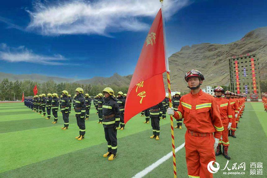 誓師大會(huì)現(xiàn)場(chǎng)。 人民網(wǎng) 李海霞 攝
