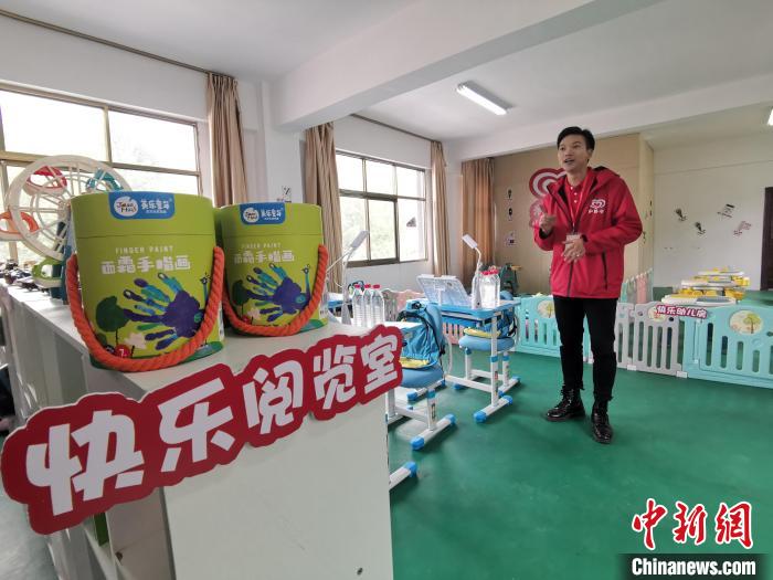 拉薩市堆龍德慶區(qū)幫普村的“心路文化空間”設有舒適的閱覽室。　趙延 攝