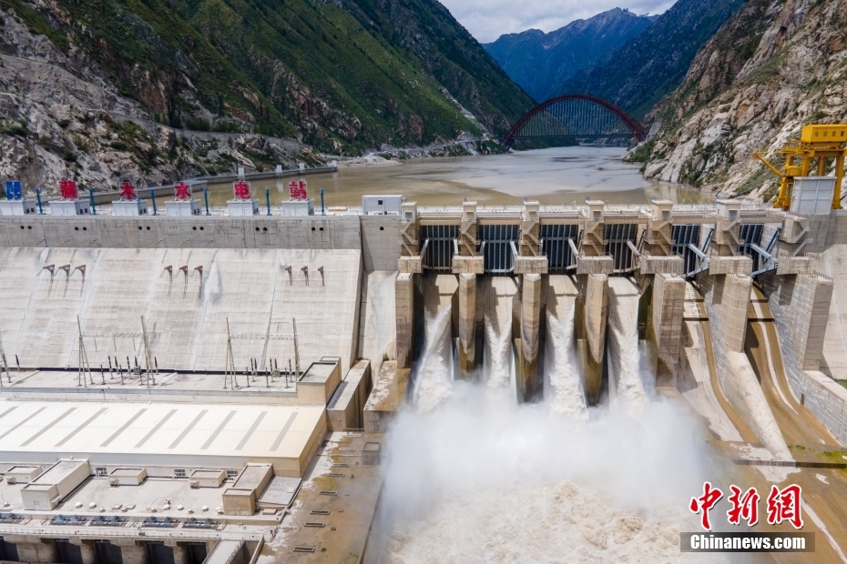 資料圖為2021年8月7日，西藏山南雅魯藏布江上的藏木水電站。（無人機畫面） <a target='_blank' href='/'><p  align=