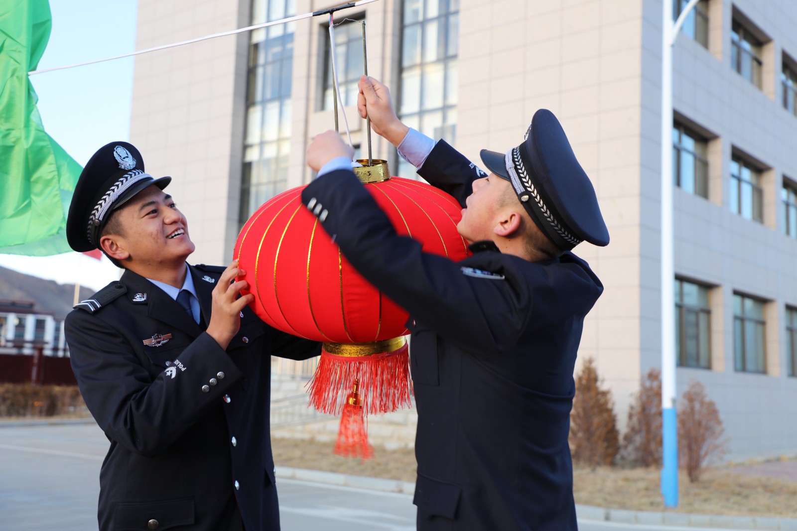 （要聞 新媒體）雪域邊關的他們，是歸途的(4189296)-20230122091651.jpg