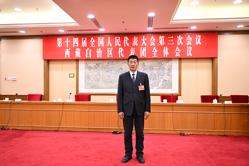 全國人大代表、國網(wǎng)拉薩供電公司城區(qū)供電服務中心帶電作業(yè)保電班副班長扎西尼瑪。次吉美朵攝